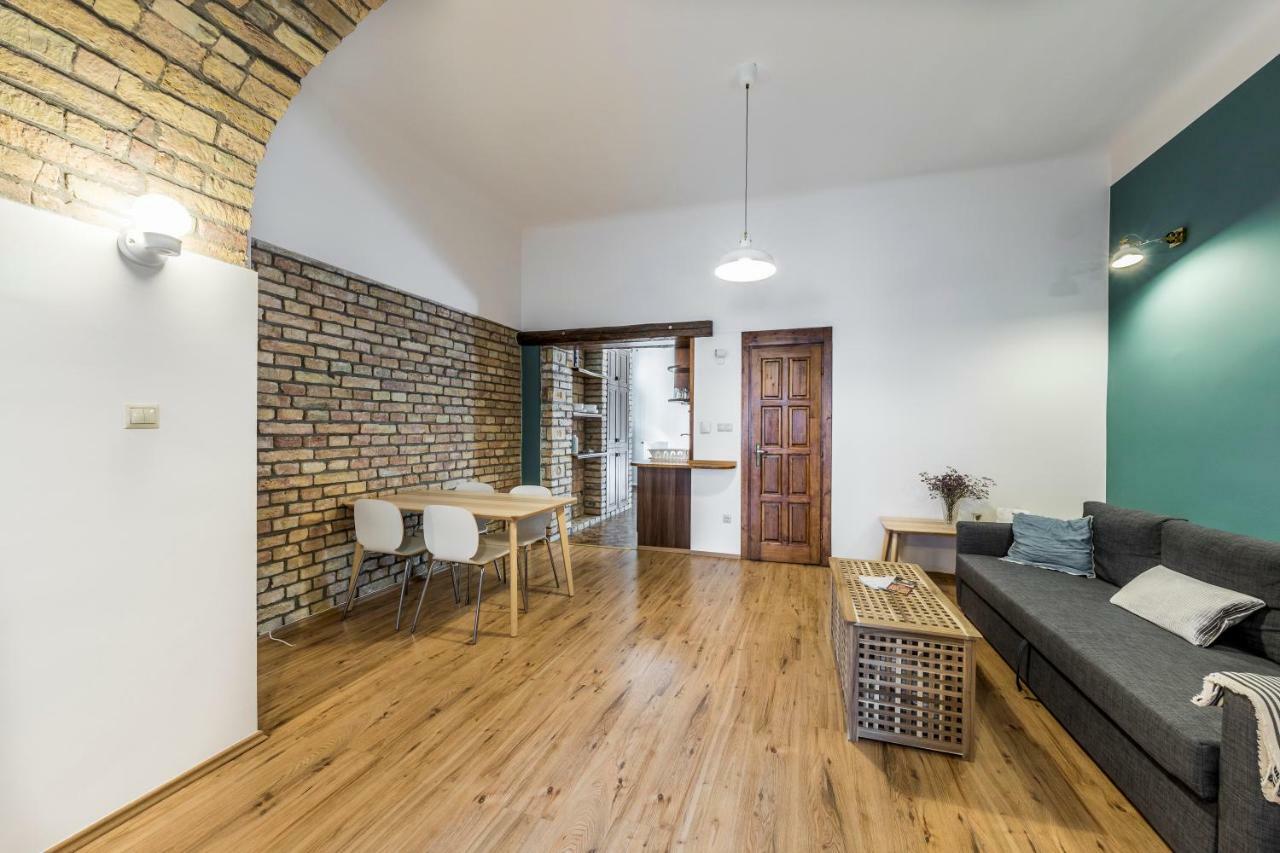 French Touch Apartment With Free Parking Budapest Exterior foto